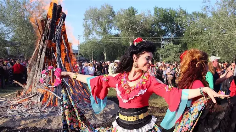 Kakava Festivali: Edirne'nin Renkli Bahar Şenliği